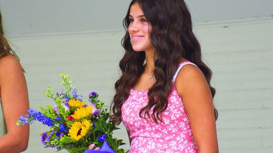 Community spirit reigns during Thayer Homecoming celebrations