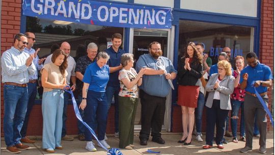 New law office celebrates opening with ribbon-cutting ceremony