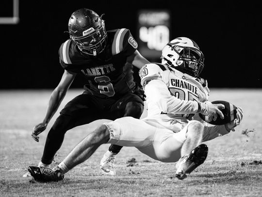 Blue Comets outmatched by Labette County in regular season finale