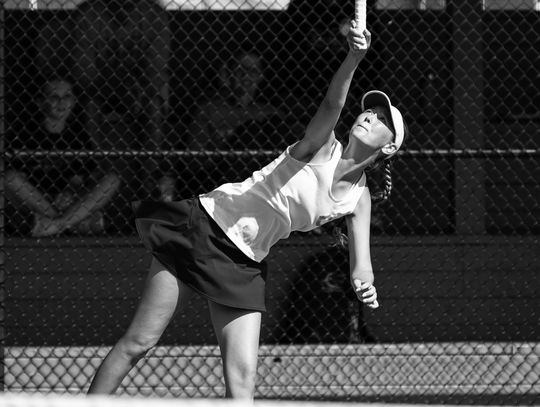 Blue Comets qualify three to state