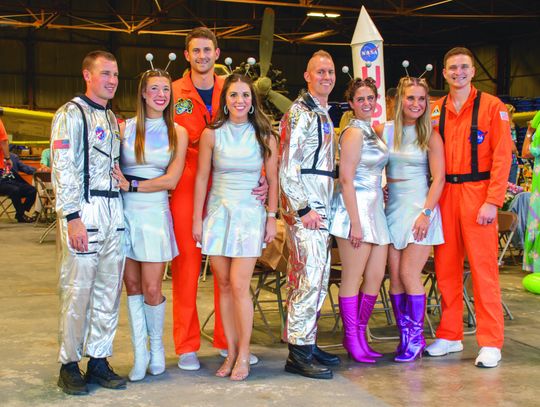 Chanute BPW celebrates at Artist Alley