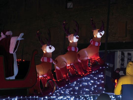 Chanute celebrates holiday cheer with Christmas Parade!