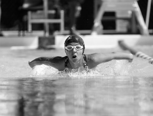 CHANUTE SHARKS HOST SWIM MEET