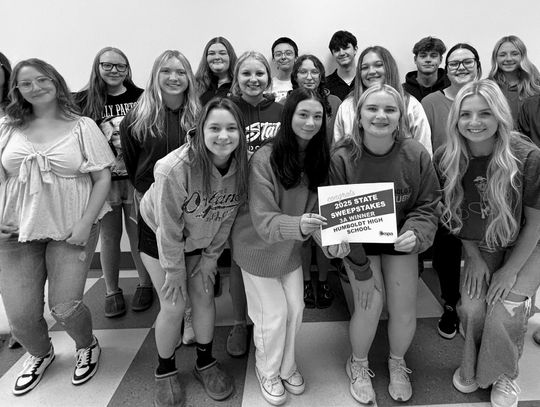HHS wins journalism championship for 15th year HHS wins journalism championship for 15th year