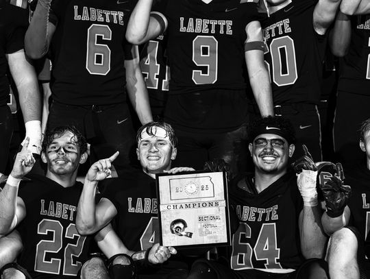 Labette County beats Ottawa to book semifinal berth
