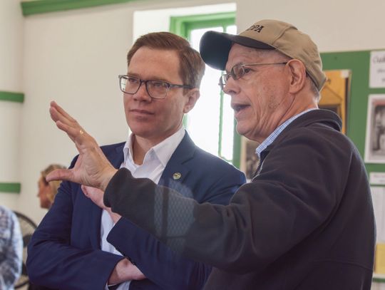 Lieutenant Governor visits Oak Grove School, sees educational destination