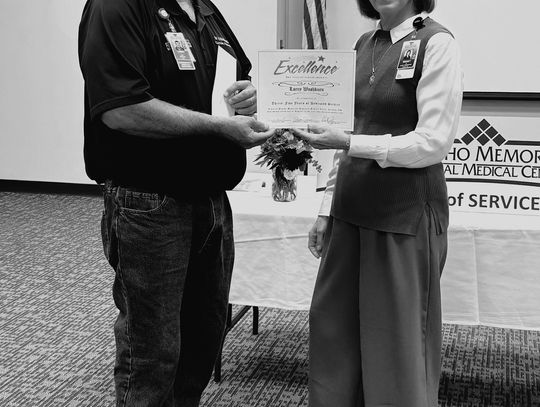 NMRMC recognizes staff anniversaries