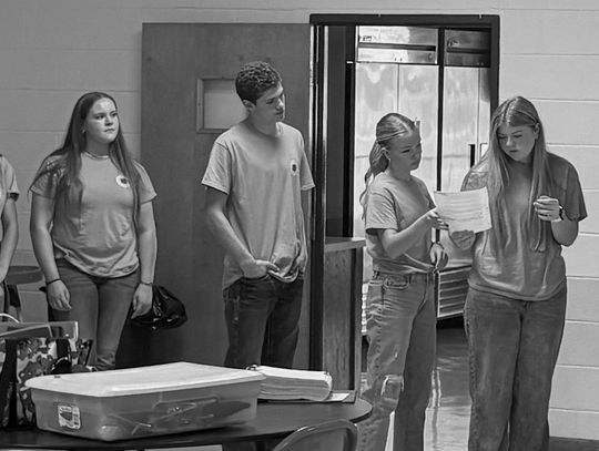 Southeast Sunflowers initiate new officers