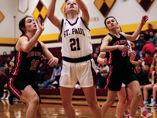 St. Paul girls win fifth in a row over Red Devils