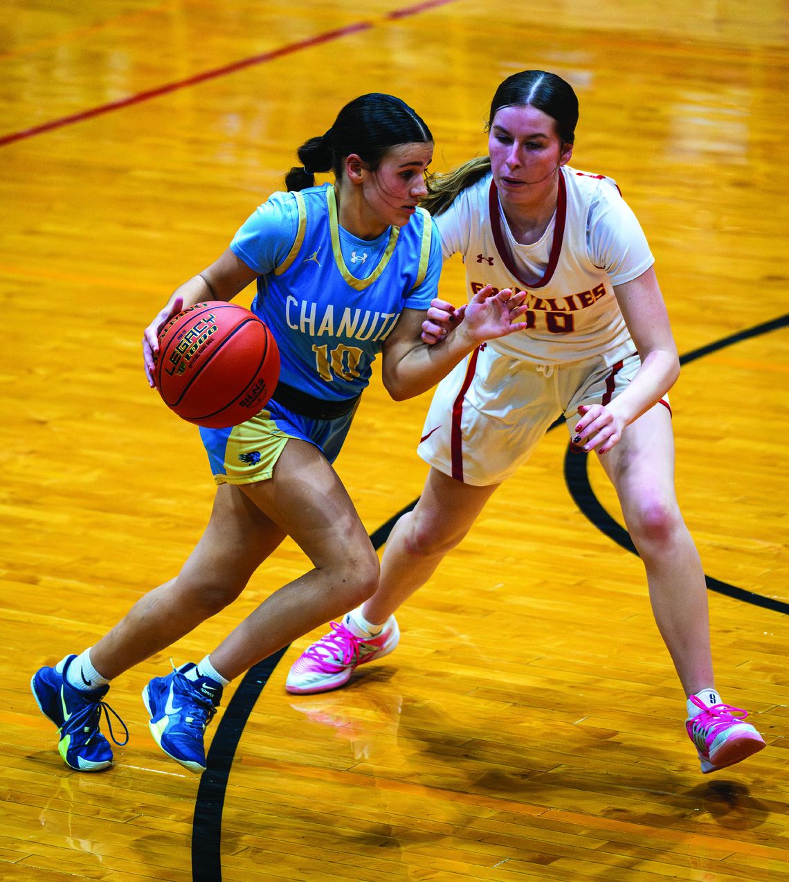 Holtzman emerges, Blue Comets blow by Grizzlies