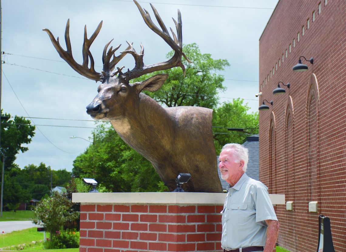 New deer bust by Fred Boyer unveiled at Whitetails and Wildlife Museum