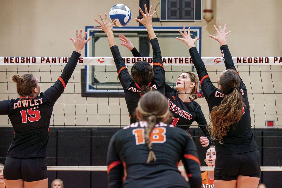 No. 1 Cowley sweeps Neosho County